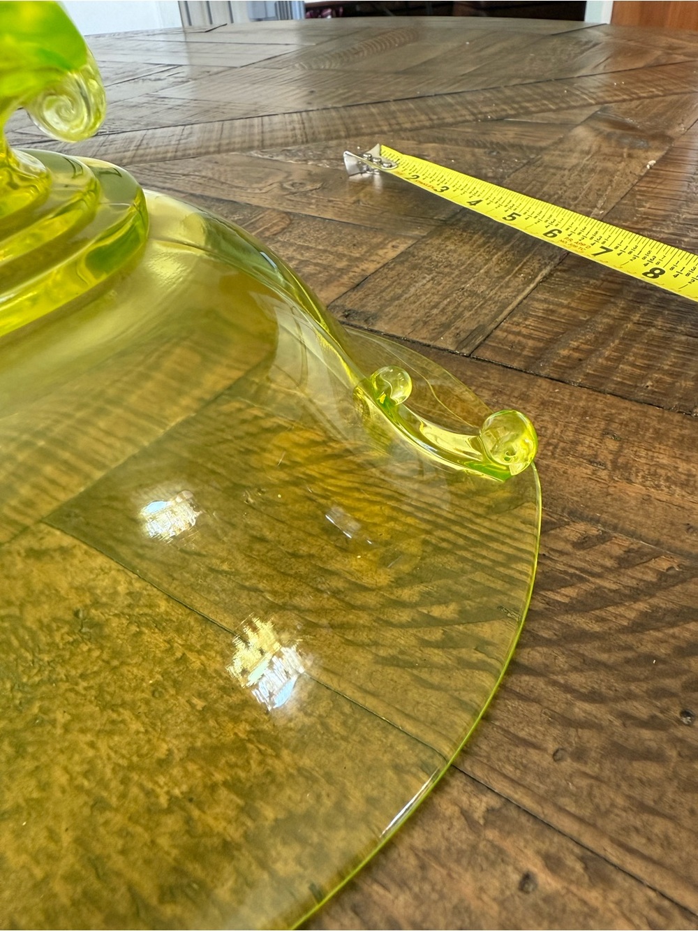 Vintage Imperial Glass
Company vaseline (uranium)
glass bowl - Picture 10 of 11